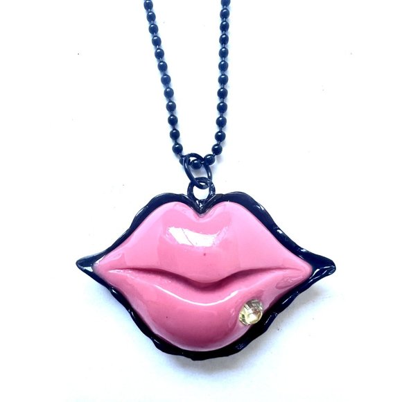 Red Lip with Diamond Mole Style Pendant Necklace - Picture 2 of 3